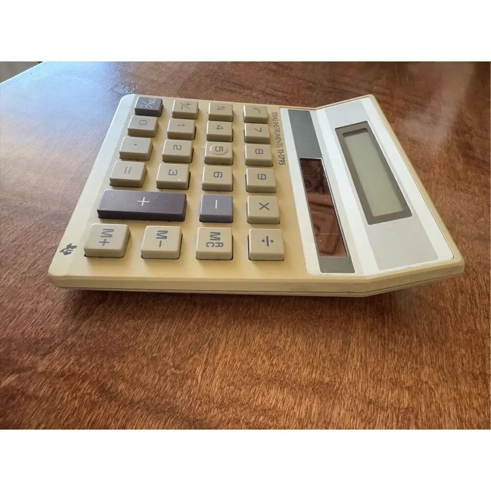 Texas Instruments Solar powered by sun like Superman vintage calculator c-1286a